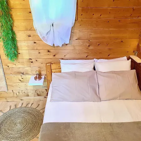 Camping Gallina Varja *