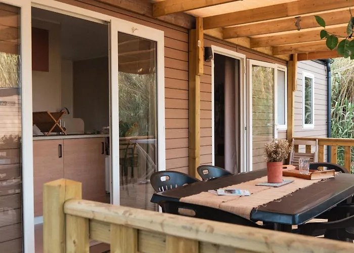 Gallina Varja אתר קמפינג